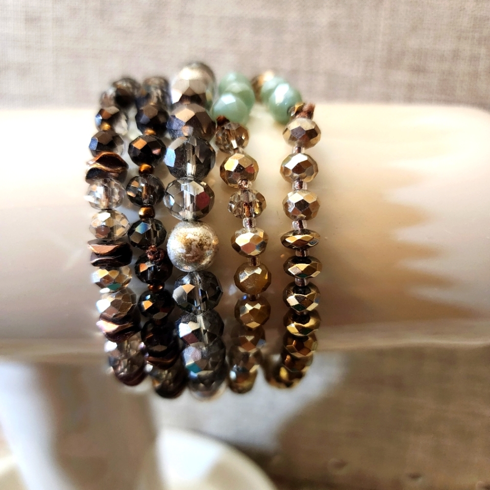 Multi-Color Beaded Bracelet Set - Picture 3 of 3
